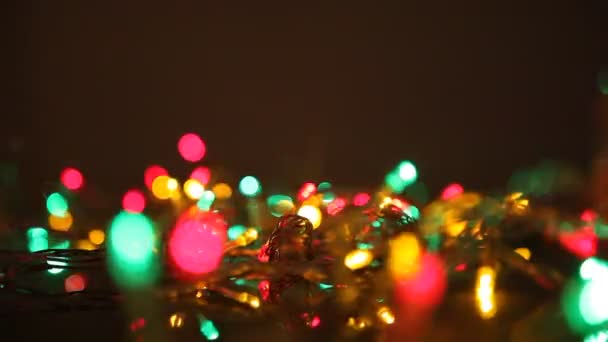 Luces Amarre Año Nuevo Guirnalda Primer Plano Las Luces Brillantes — Vídeos de Stock