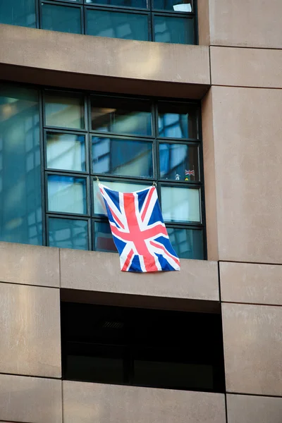 UK United Kingdom Flag attached to a Parliamentarian window at P — Stock Photo, Image