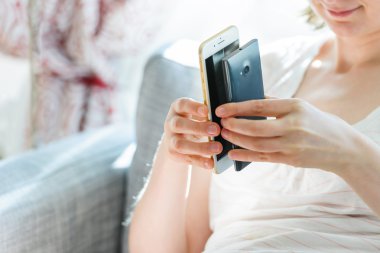 iPhone 7 vs mikroskop Lumia 950 yüzey telefon artı
