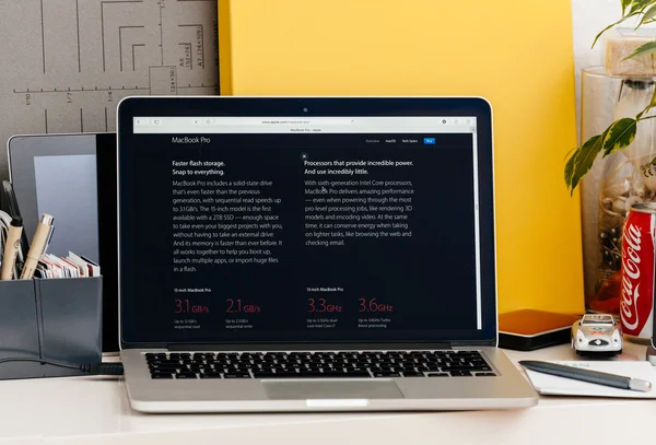 Yeni Macbook Pro retina dokunmatik bar Cpu ve flash özellikleri ile