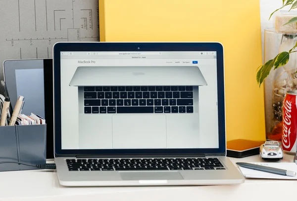 New MacBook Pro retina touch bar seen from above — Stock Photo, Image