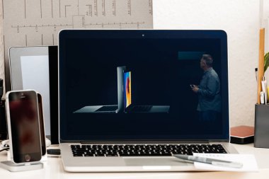 MacBook Pro dokunmatik Bar tanıtım fiyatı, özellikleri, teslim t