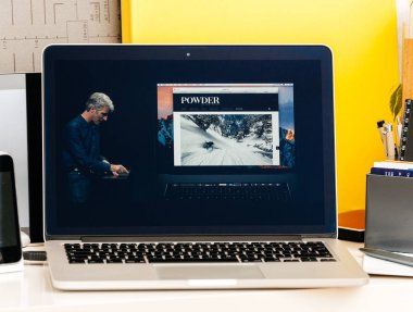 Craig Federighi Macbook Pro Touch çubuğu hakkında 