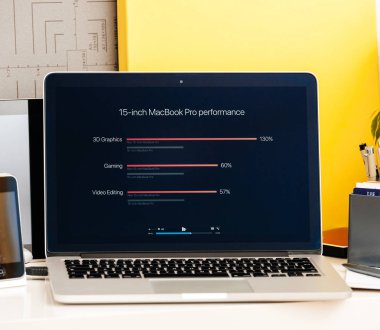 Dizüstü avantajları sunumunu MacBook Pro dokunmatik Bar
