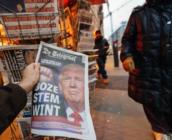 De Telegraaf Donald Trump neuer US-Präsident — Stockfoto