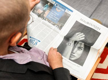 Adam Hillary Clinton kampanya hakkında okuma