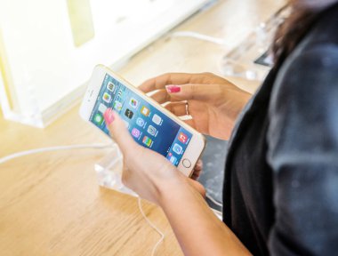 Yeni iphone 6 test kadın artı