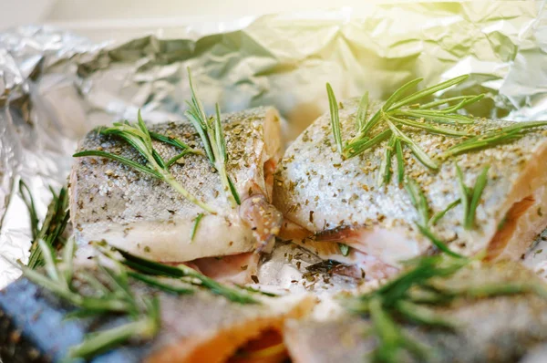 Raw fresh salmon steak pieces with rosemary — Stock Photo, Image