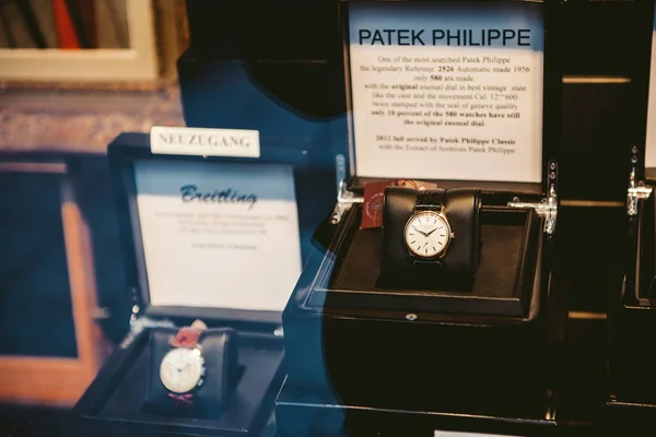 Patek Philippe Refernz 2526 jam tangan mewah — Stok Foto