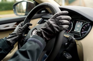 Skoda sürüş kadın eldivenler 