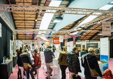 Mobilya Salon du evlilik düğün adil Fransa standı
