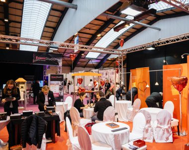 Düğün Expo adlı çalışma kuyumcular 