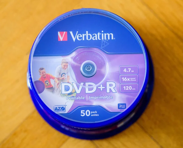 Verbatim DVD pack box visto desde arriba —  Fotos de Stock