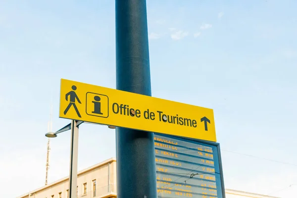 Oficina de Turismo señalización Oficina de Turismo signo Francia — Foto de Stock