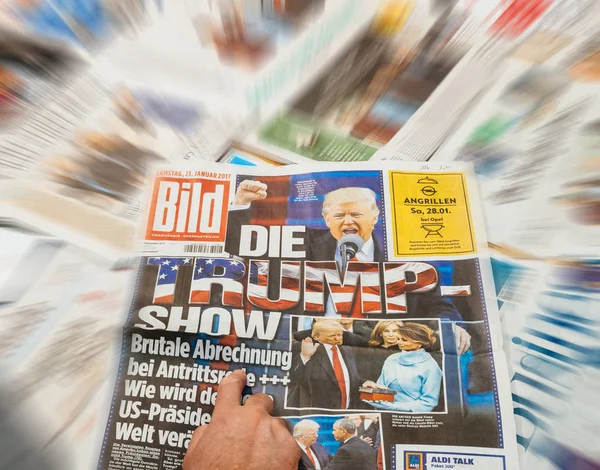 Die Bild e Donald Trump inauguração por grande internacional ne — Fotografia de Stock