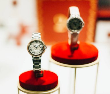 Lüks Cartier saat pencere - elmas ve altın alışveriş 