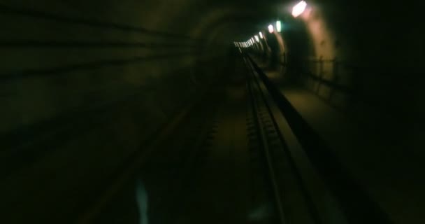 Luces de seguridad en túnel austriaco — Vídeo de stock