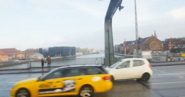 Nyhavn canal adlı hemen hemen sınırında ünlü Fyrtojet Restoran