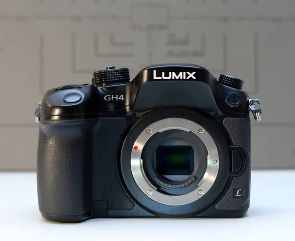 松下 Lumix Dmc-Gh4 无反光镜相机 — 图库照片