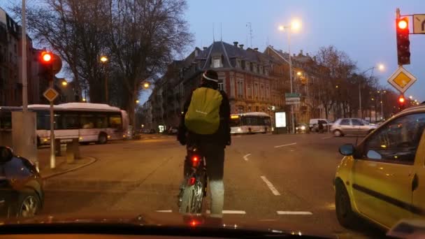 Strasbourg Francie Circa 2017 Pohled Řidiče Rušné Křižovatce Auty Autobusy — Stock video