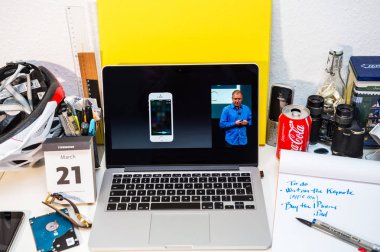 Apple'nın 'Let us döngü sen In' iphone Se ve 9,7