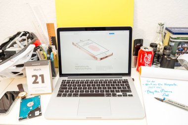 Apple'nın 'Let us döngü sen In' iphone Se ve 9,7