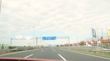 Macaristan ve Avusturya arasında sınır kapısı 
