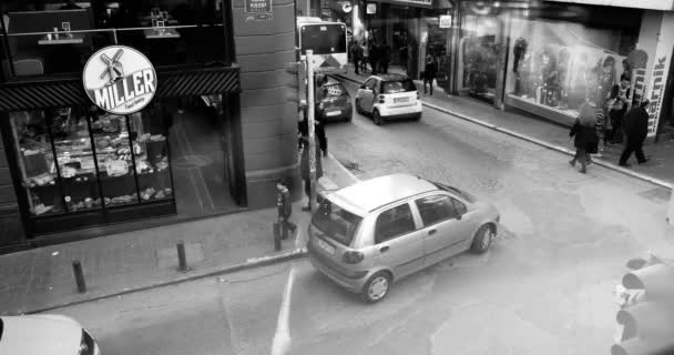 Vista da rua de Ermou e da rua de Aiolou em Atenas central — Vídeo de Stock