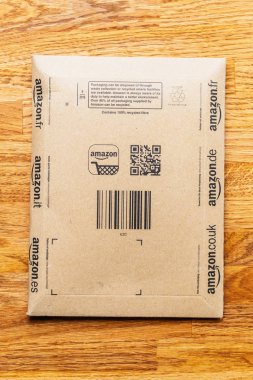 Amazon karton kutu 