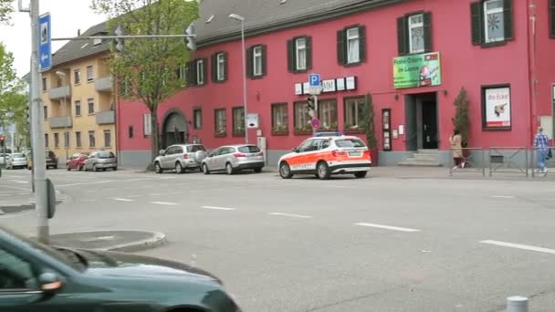 Wegverkeer in Boekarest — Stockvideo