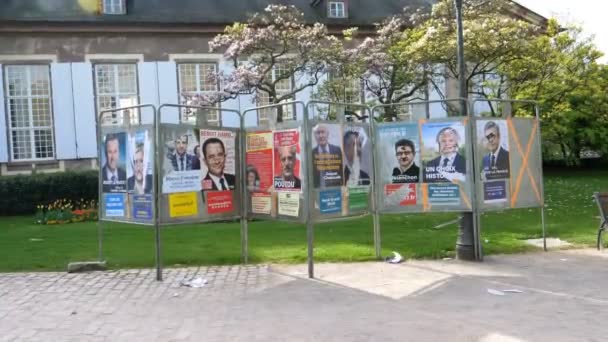 Strasbourg Francia Giugno 2017 Pubblicità Dei Manifesti Politici Dei Legislatori — Video Stock