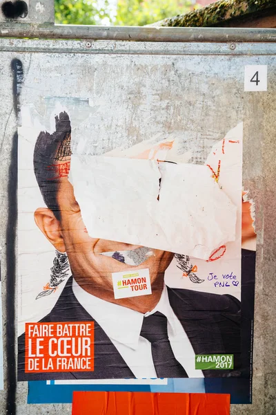 Benoit Hamon, campanha eleitoral presidencial francesa Cartazes van — Fotografia de Stock