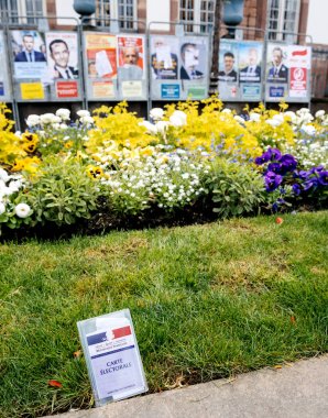 Strasbourg Belediye Binası seçmenlerin carte electorale kartı