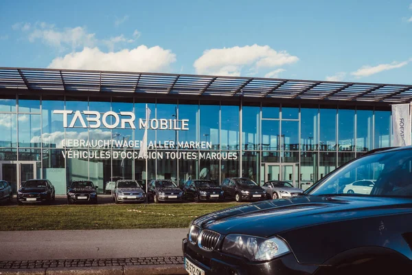 Tabor mobil Alman araba satıcısı Baden-Wurtemberg — Stok fotoğraf