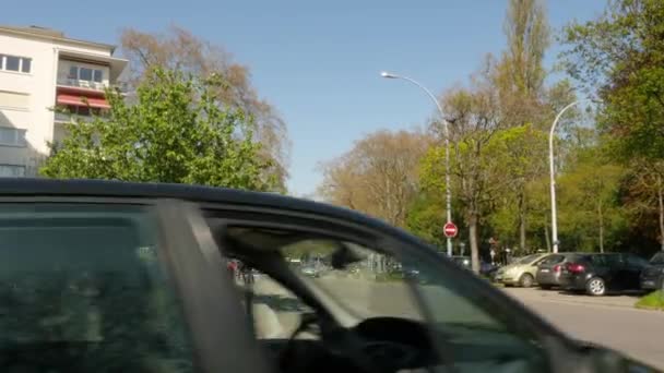 Sklep do szycia singer na ulicy w Brukseli — Wideo stockowe