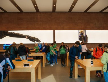 Ürünler test müşteriler Apple Store