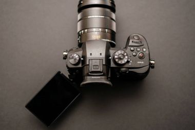 Yeni Panasonic Lumix Gh5 ve Leica 12-60 kamera objektifi