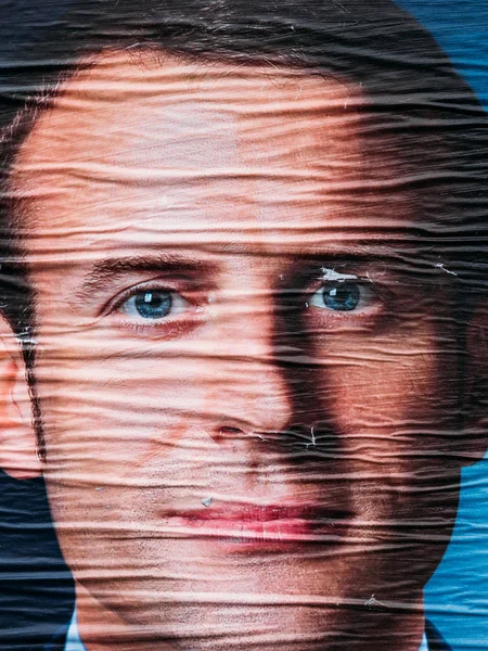 Retrato de Emmanuel Macron durante o segundo turno presidencial francês — Fotografia de Stock