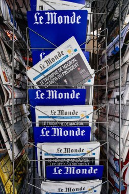 Başkan'ın zorluklar Emmanuel uzatma işaretli Elekt sonra Le Monde