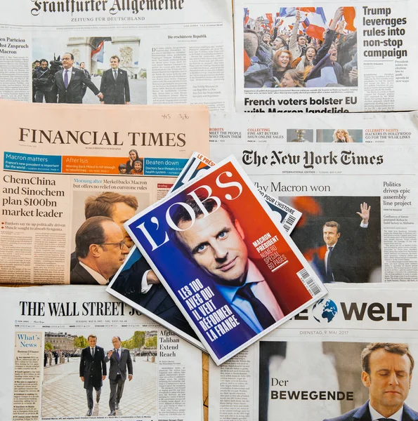 Periódico de prensa internacional múltiple con Emmanuel Macron Elec — Foto de Stock