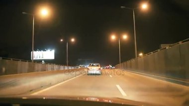 Tünelde sürüş gece