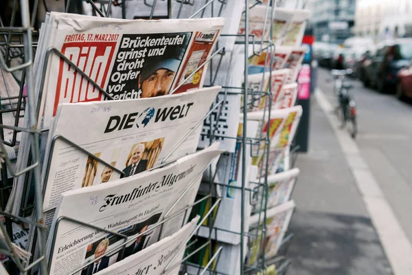 Tyska tryck försäljningsargument för kiosk press — Stockfoto