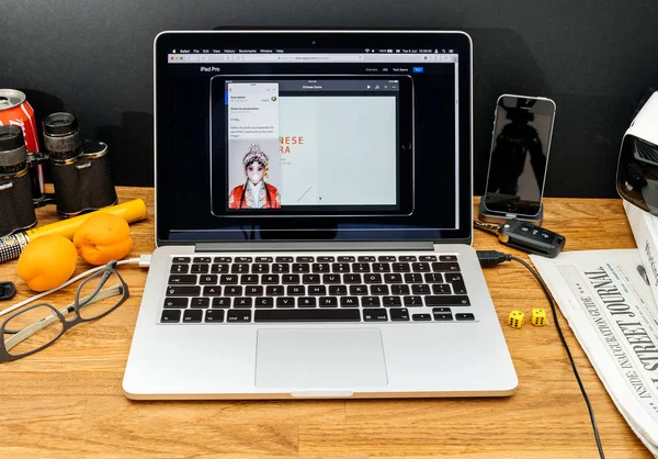 Komputery Apple Wwdc Najnowsze ogłoszenia z ipad multitaskin — Zdjęcie stockowe