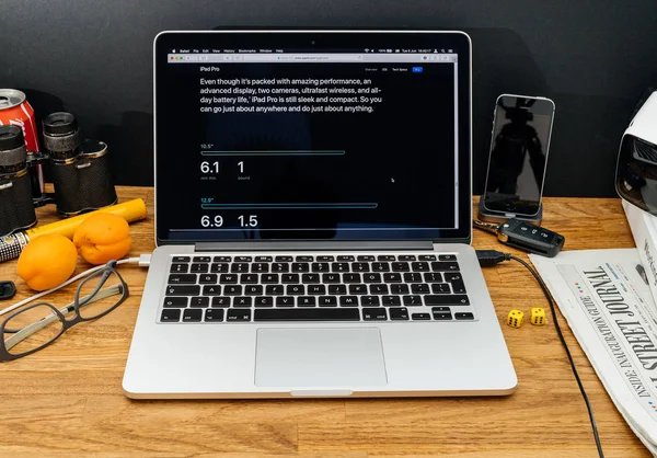 Komputery Apple Wwdc Najnowsze ogłoszenia iPad pro pomiaru — Zdjęcie stockowe