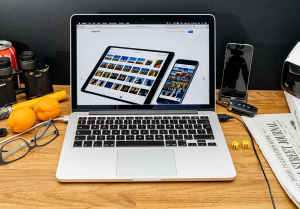 Apple-datorer på Wwdc senaste meddelanden av ipad pro och pho — Stockfoto