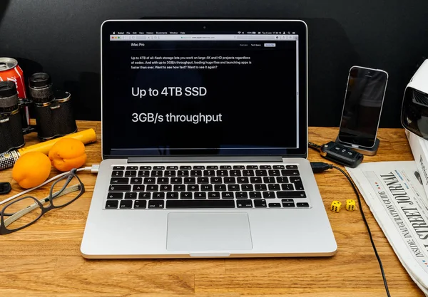 苹果电脑在 wwdc 上的 imac Pro ssd 最新公告 — 图库照片