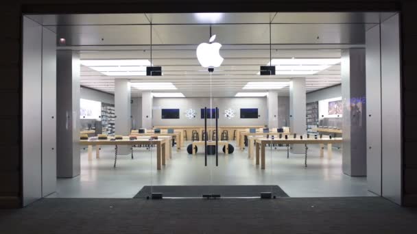 Paris Franciaország Circa 2016 Sorban Legújabb Apple Készülékek Belsejében Apple — Stock videók