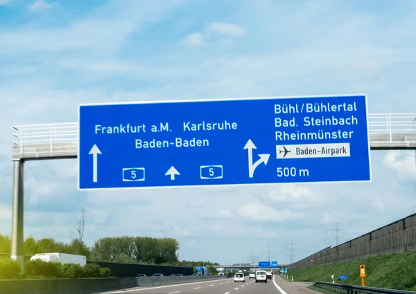 Bakış açısı Alman autobahn on sürüş 