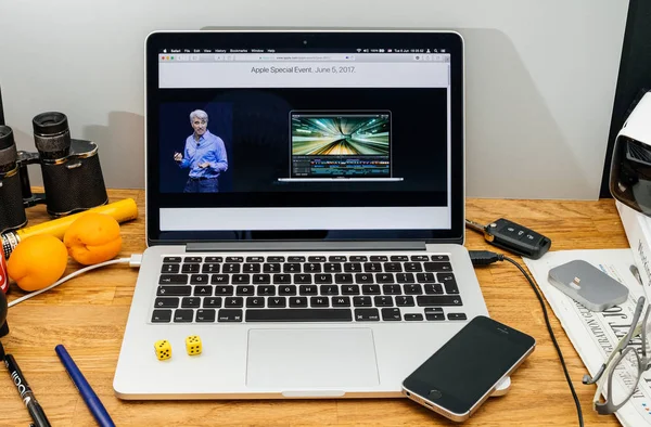 Apple Craig Federighi presenta in anteprima macOS High Sierra a WWDC 2017 — Foto Stock