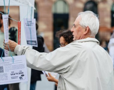 Komuta sizde bildirimi Macron karşı okuma 